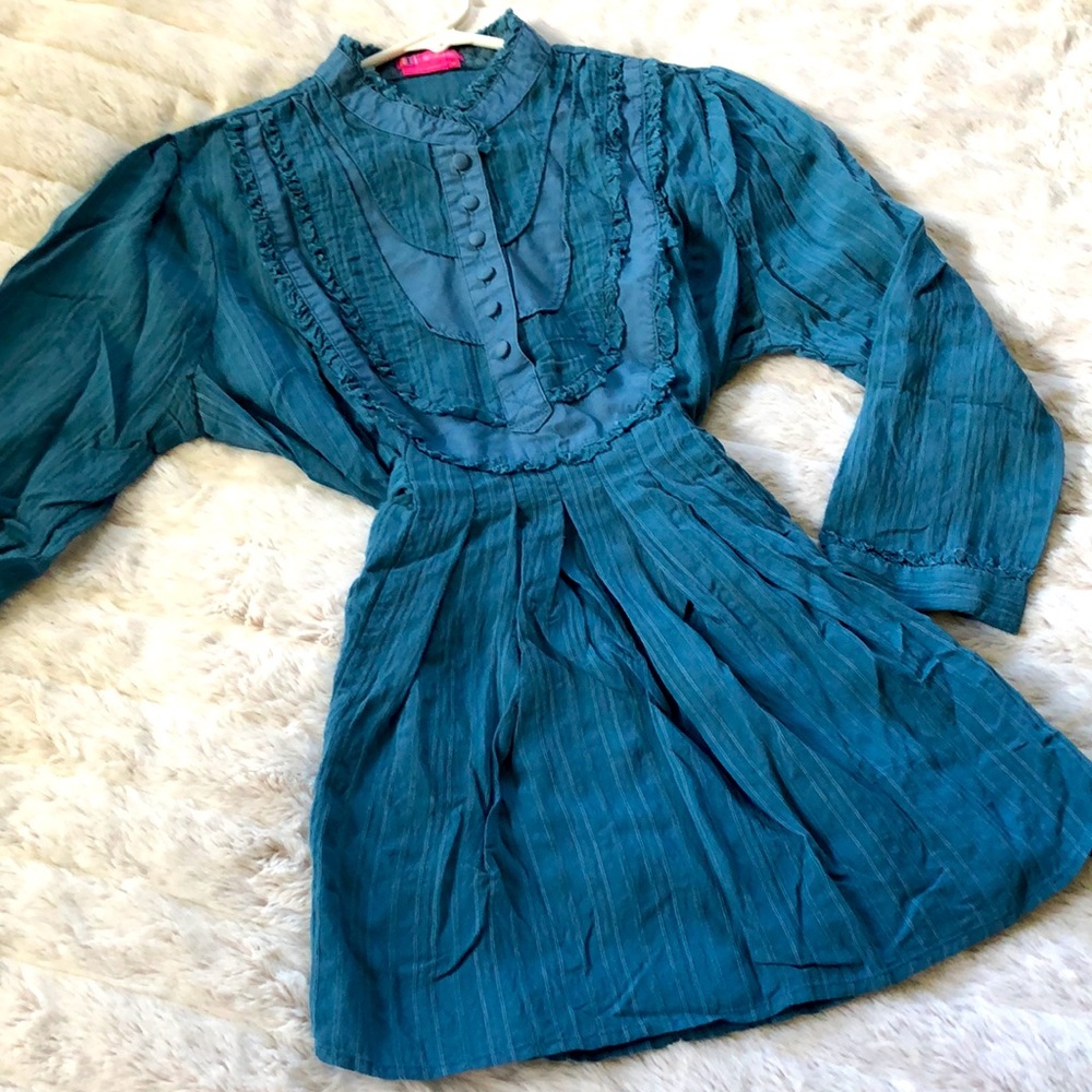2/$25! ⭐️ BCBGirls‎ buttoned dress/tunic top